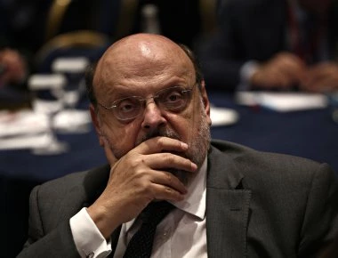 Ε.Αντώναρος: Ο «αντ'αυτού» του Κ.Καραμανλή «φωτογραφίζει» ξένες δυνάμεις πίσω από τις μεγάλες ταραχές του 2008